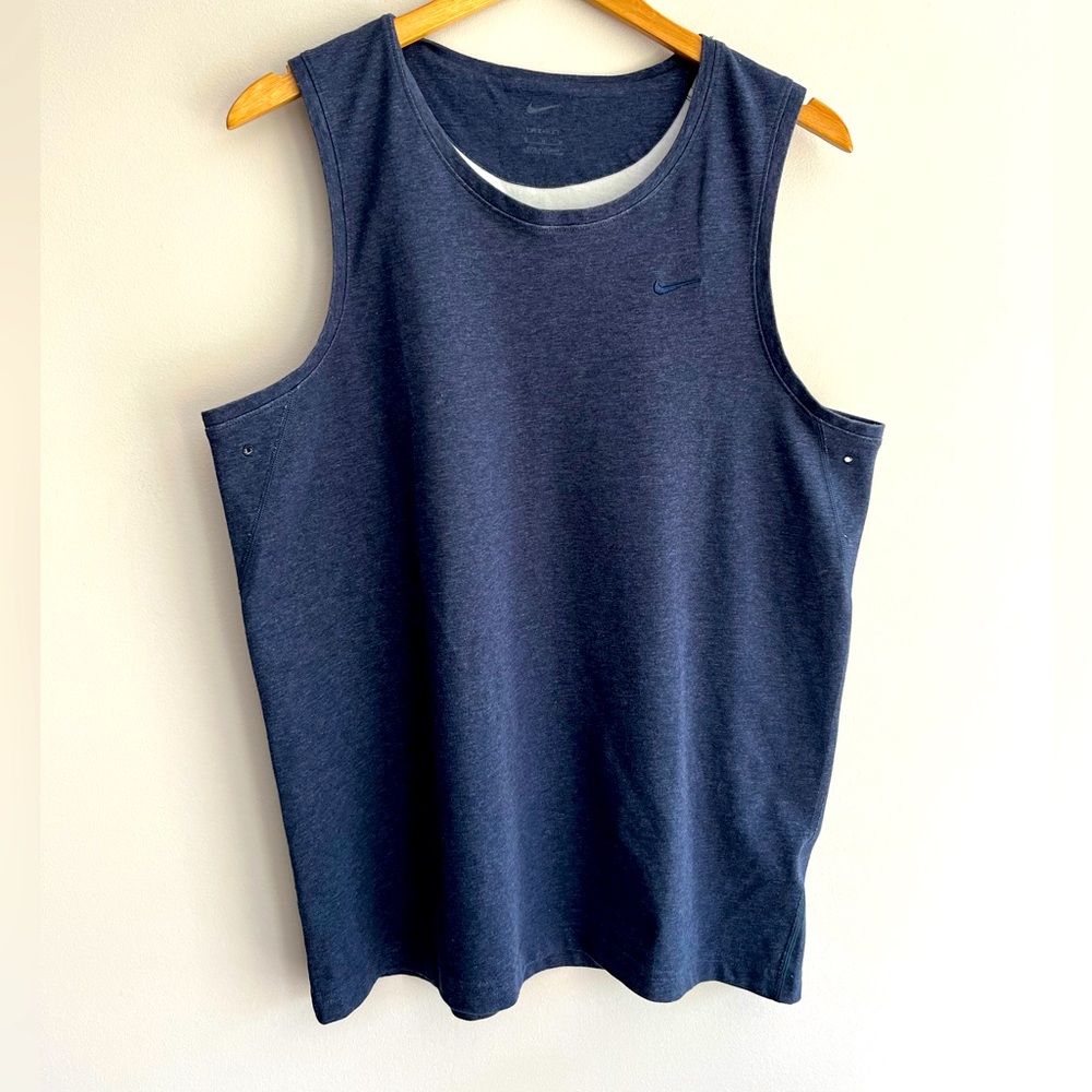 Nike Women's Navy Blue Tank Top size M